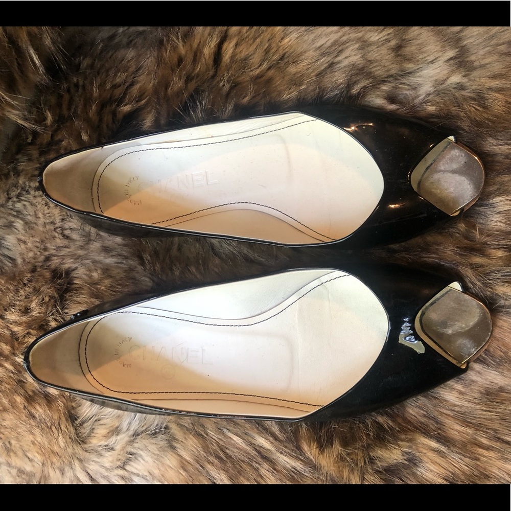 CHANEL peep toe flats
